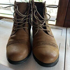 Brown Tan Leather Brogue boots